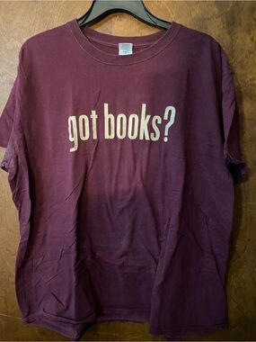 Xl got books tshirt. Maroon color